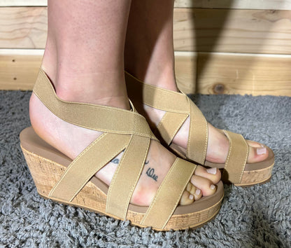 Quirky-Camel Sandal